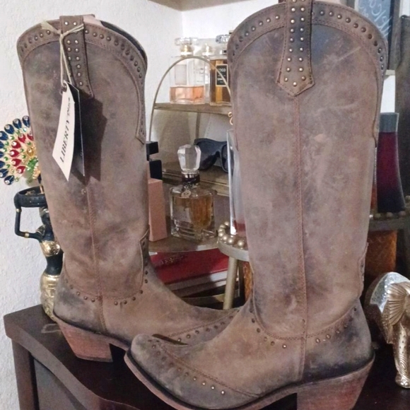 Liberty Black☀️ - Picture 2 of 8